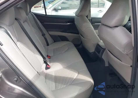 2020 Toyota Camry Se z USA, uszkodzony, nr VIN 4T1G11AK8LU335338